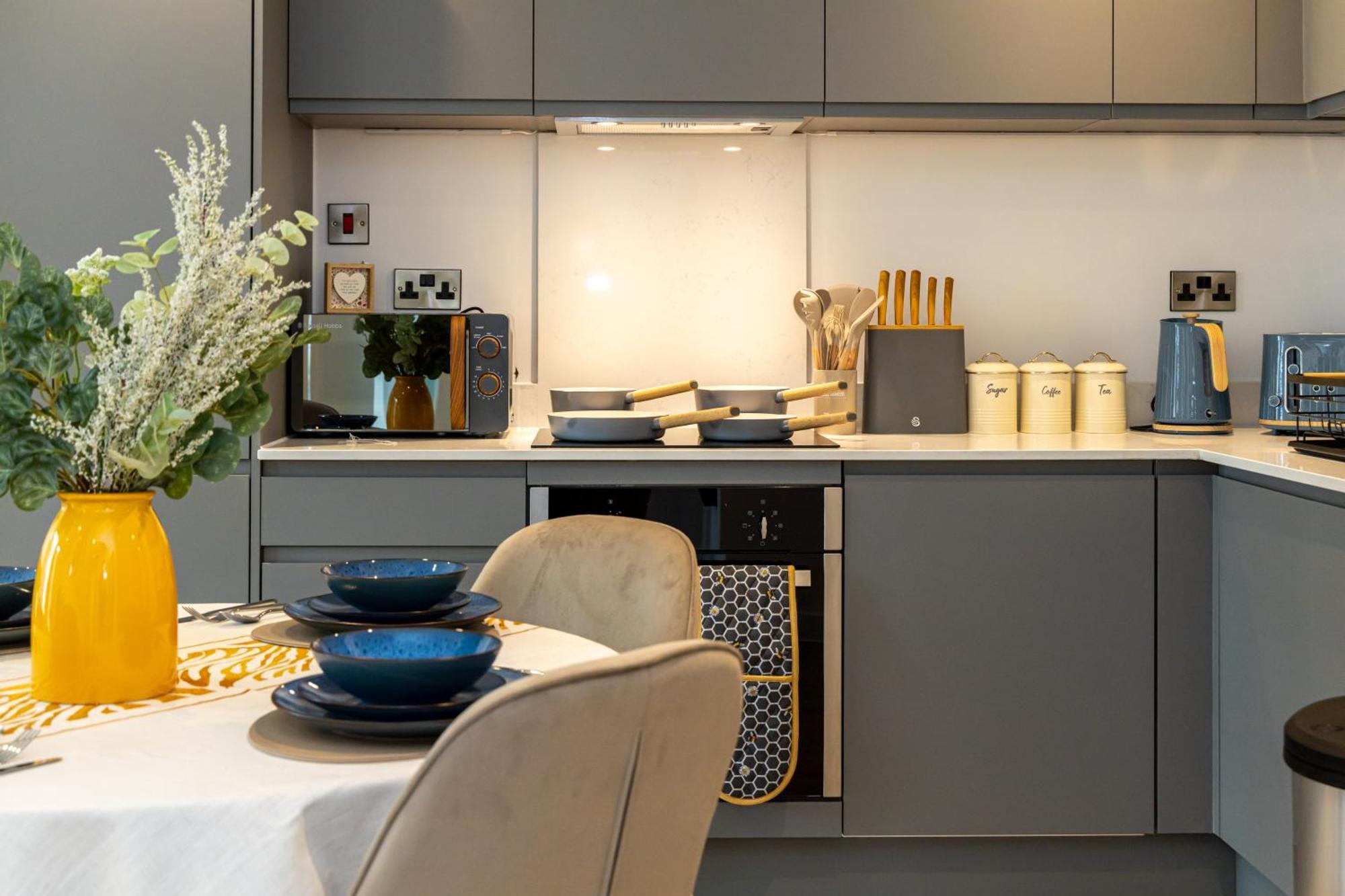 Center Ultra-luxe 2bed Amalfi Apartment *